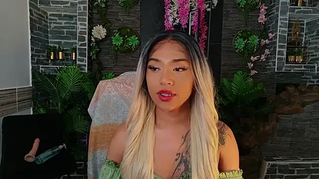 CHRIS TWIINK online show from April 25, 6:06 am