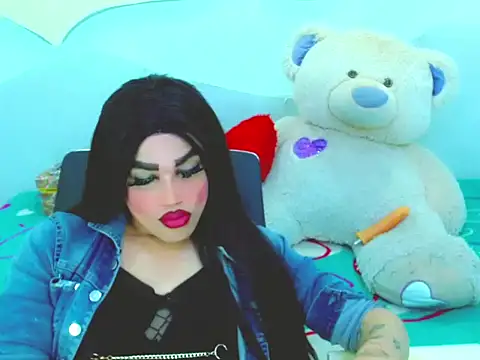 NharaBigCock online show from April 21, 7:31 pm