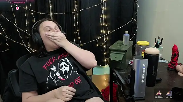 Salacious Sage online show from April 12, 8:34 pm