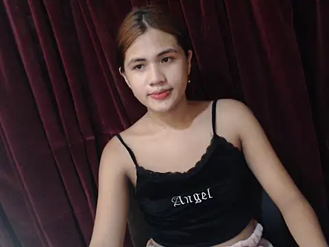 Rema thebigcock online show from April 23, 4:42 am