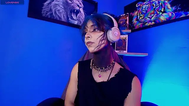 luxiel  online show from March 17, 10:44 pm