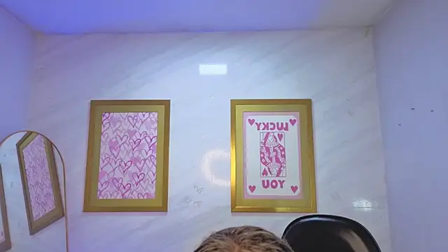 Evy Luxx v online show from March 25, 4:07 am