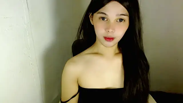 sluttyLeila online show from December 18, 12:05 am