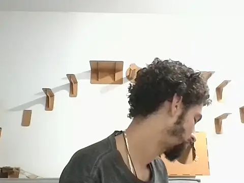 Temp7 online show from April 12, 3:32 am