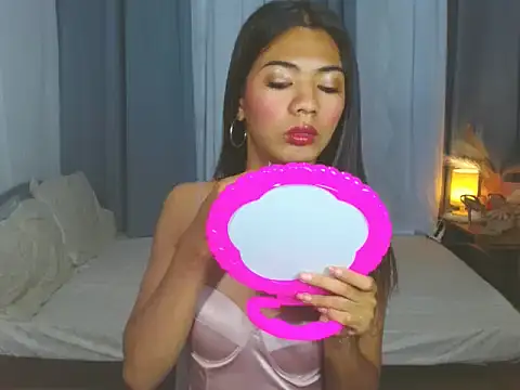 SamaraMillers online show from December 22, 2:22 pm