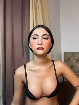 Diannellove online show from June 14, 4:52 pm