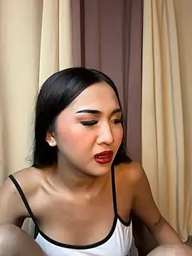 Diannellove online show from June 24, 5:11 pm