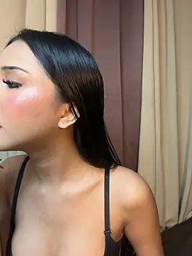 Diannellove online show from July 14, 5:08 pm