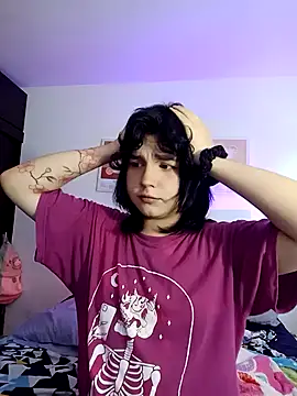 daniellesins2 online show from January 18, 3:53 pm