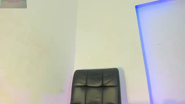 PrettyAngel   online show from March 5, 8:47 pm