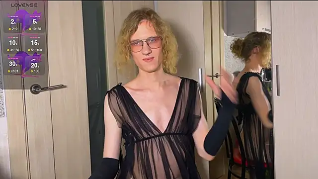 Avery adam online show from February 20, 10:56 pm