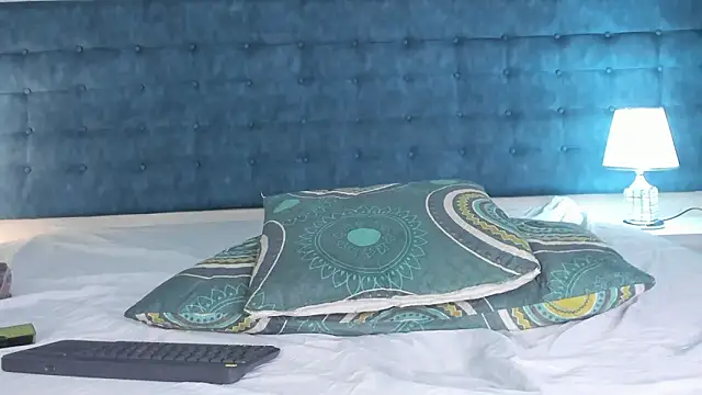 LexiCriimson online show from February 3, 6:22 am