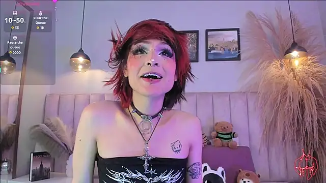 Tracy lee  online show from April 21, 8:37 pm