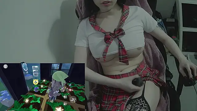 mommywho69 online show from February 22, 8:00 pm