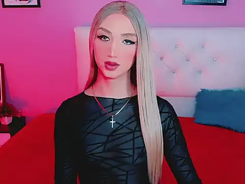 shantal gil online show from March 28, 8:27 am