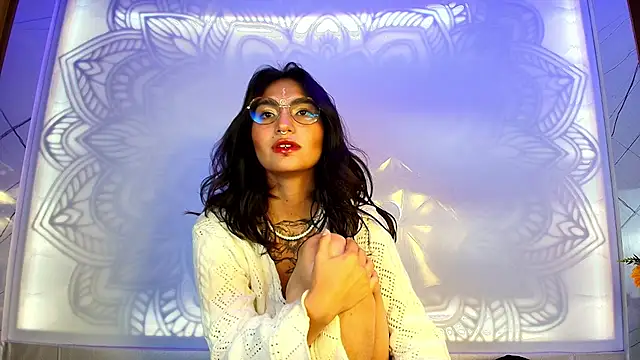 velvet mystic online show from June 6, 6:53 am