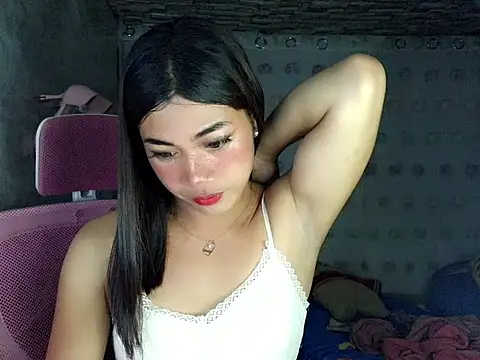 Margalona  online show from April 22, 7:10 pm