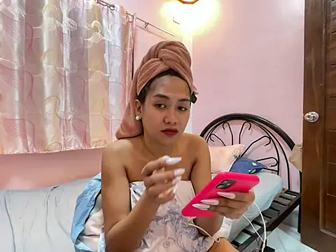 Mira Janee online show from January 9, 11:59 am