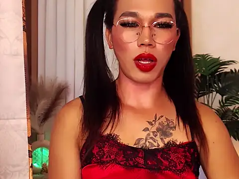 AmandaSmithTs online show from March 8, 1:25 pm