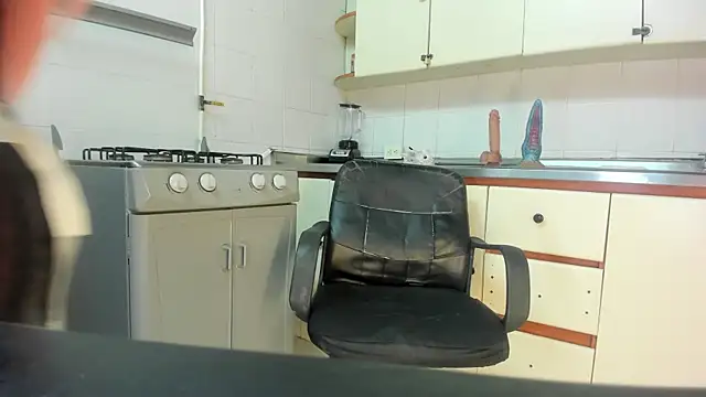 Samantha Blaze1 online show from April 23, 11:18 am