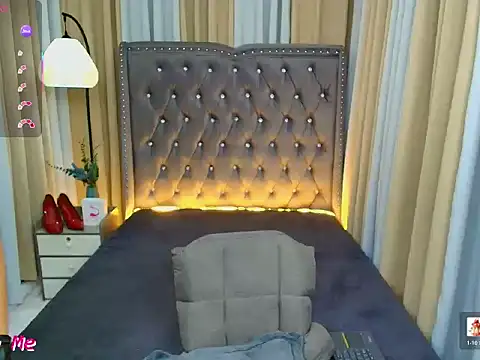 Clea Moore online show from March 8, 3:54 am