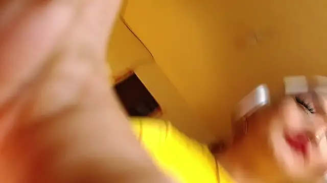 missEMMAvixen online show from March 7, 2:39 am