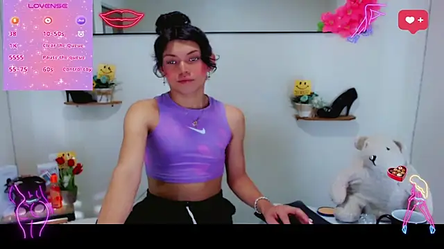 NathalialLooes online show from March 26, 5:33 am