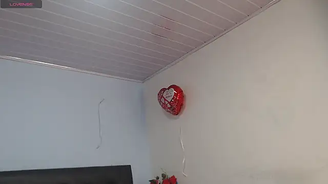 kaylaMinov  online show from March 17, 6:43 pm