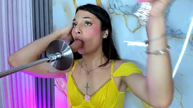 mlucreciasucker303av online show from February 2, 7:24 pm