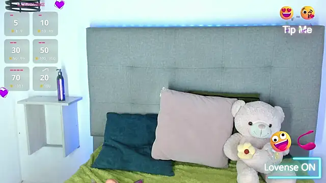 Sophia Valentina online show from March 22, 8:52 am