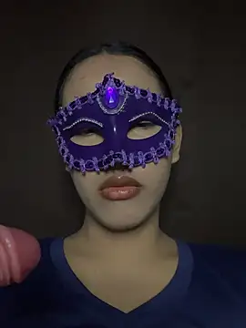 -aRiAnna online show from May 12, 1:31 pm