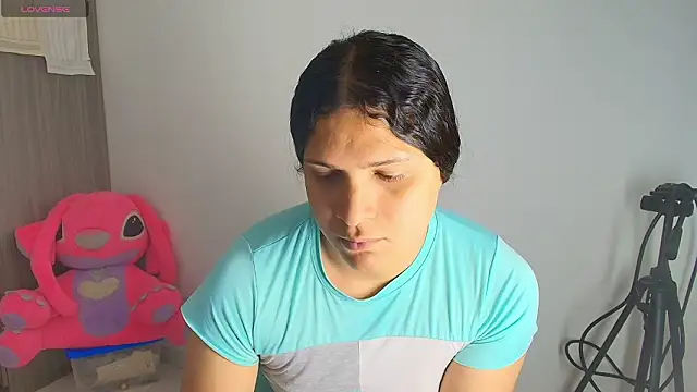 alys love online show from March 29, 5:35 pm