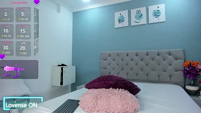 Valentina Rujano online show from March 17, 2:37 am