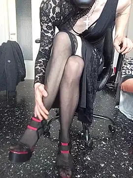 LASCHIAVA6TV72 online show from February 13, 9:49 am