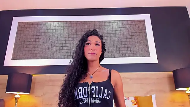 Chloee  Adams online show from April 23, 7:49 pm