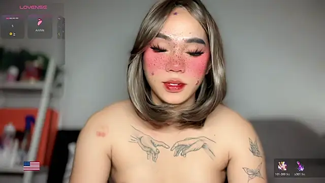 Kelly Mckinney online show from April 14, 10:42 am