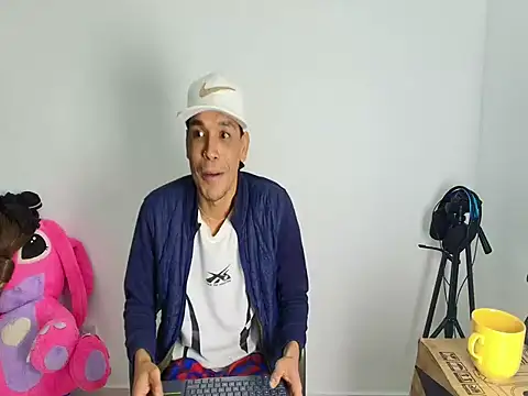 DollsKiara online show from April 22, 3:02 am