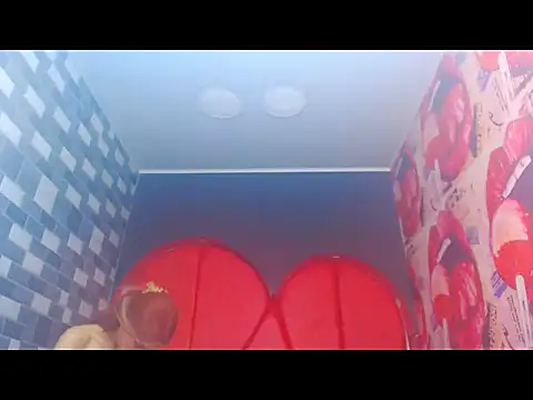 charlottxjuless online show from March 7, 2:56 pm