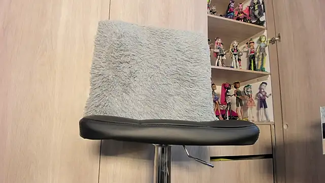 sweetveronicalodge online show from April 15, 3:06 pm