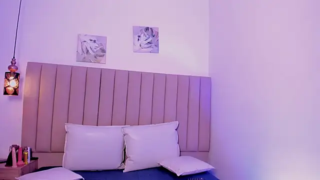 Dennise Sinclair online show from March 6, 7:52 pm