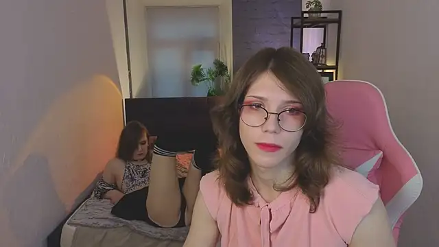 ZoriaLovesLuna online show from March 26, 7:12 am