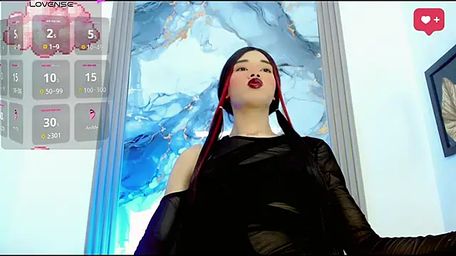 madison mujica  online show from March 29, 11:33 am