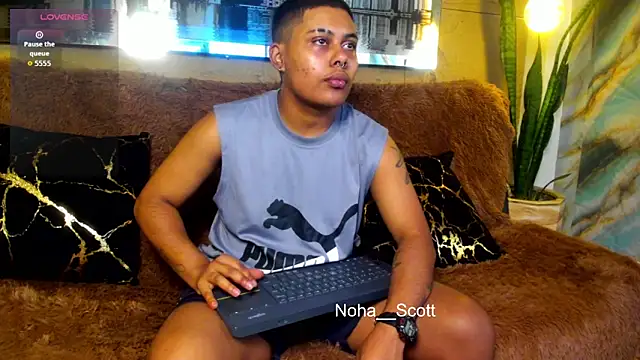 Noha  scott online show from April 24, 3:09 am