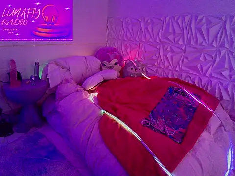 Moongirl117 online show from March 6, 12:16 am