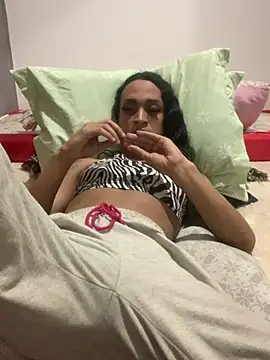 YasmimMayers online show from July 30, 8:19 pm