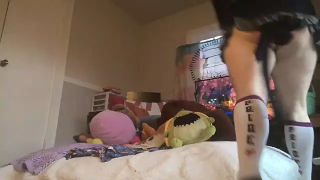 knottyn3bulara online show from April 11, 2:17 am