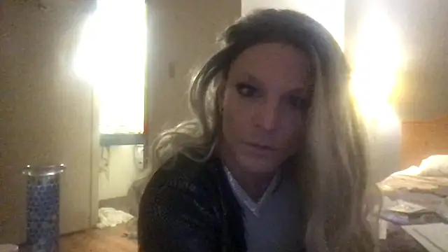 GypsiiCornel online show from April 12, 10:29 am