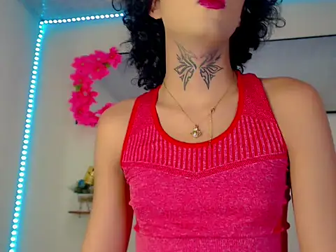 Darianna A online show from April 16, 9:26 pm