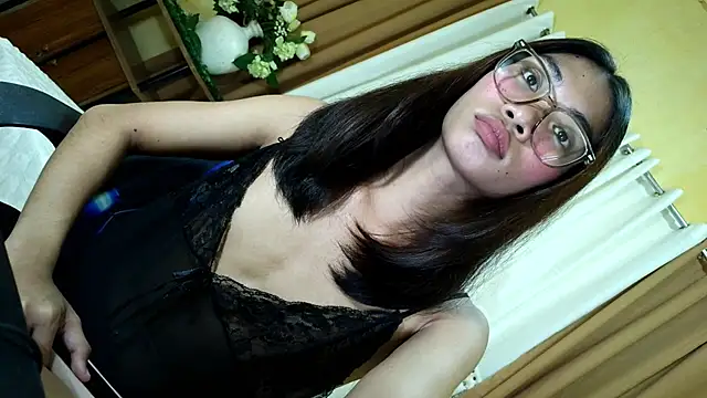 Itsbabytira online show from July 10, 6:23 pm