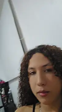 lilith isabella25 online show from July 18, 2:18 am